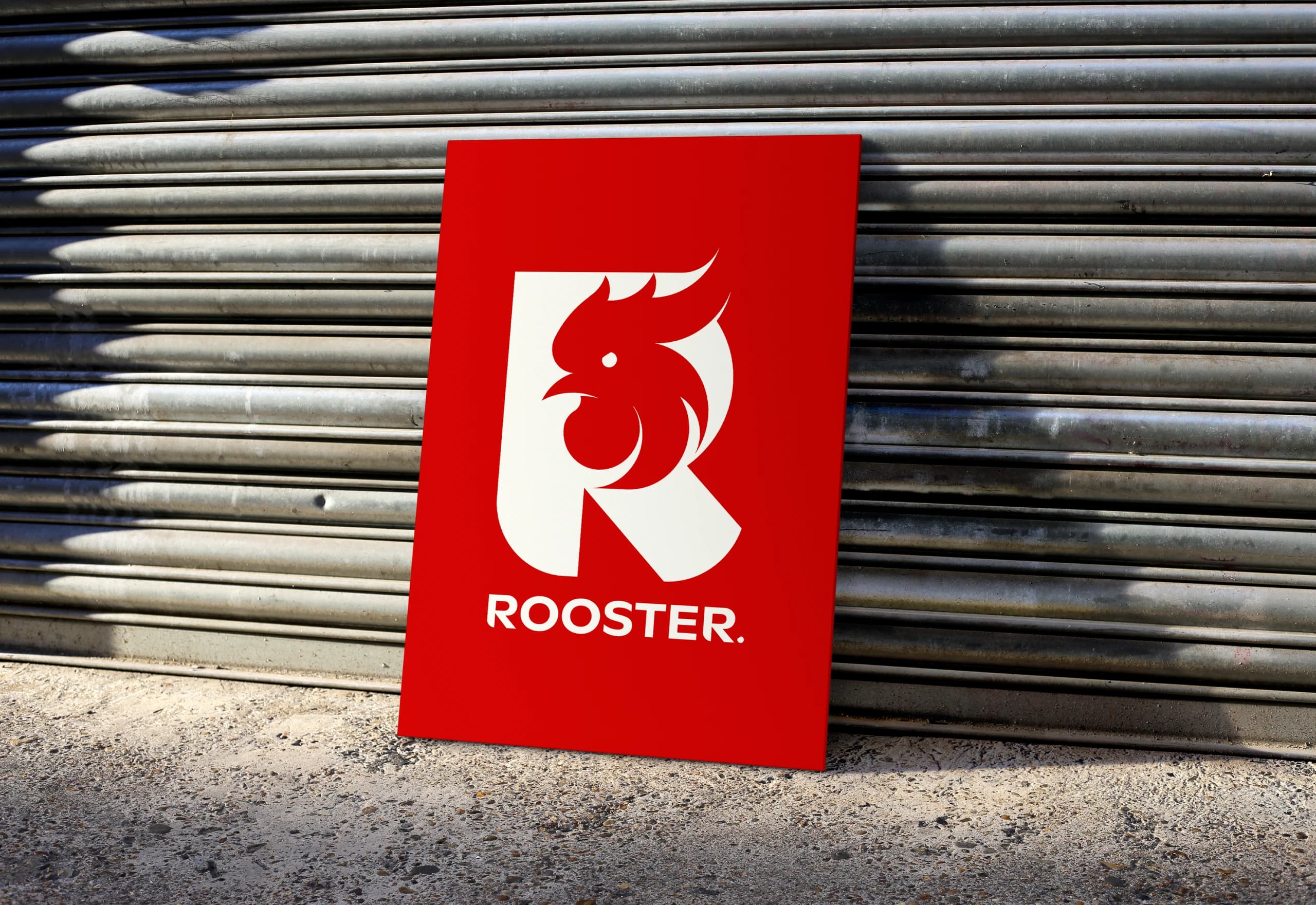 ROOSTER — красный постер у рольставней